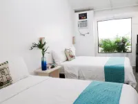 The Orient Beach Boracay Hotel dekat Pantai Banyugan
