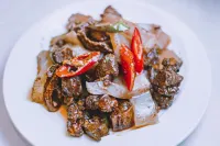 Kelly · N&M Hotel (Guilin North High-speed Railway Station) - breakfast