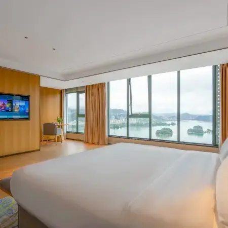 Holiday Inn ONE THOUSAND ISLAND LAKE by IHG