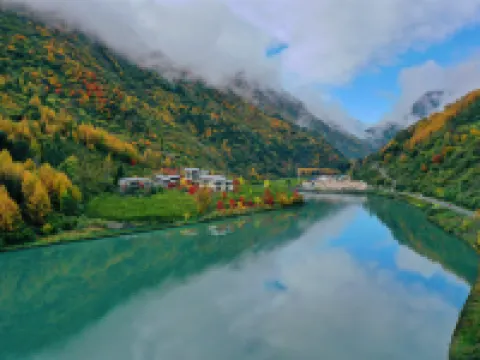 Summergarden Hotel Hotels near Wolong Giant Panda Nature Reserve