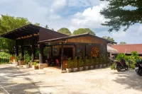 Koh Tao Relax Freedom Beach Resort 찰록 반 카오 호텔