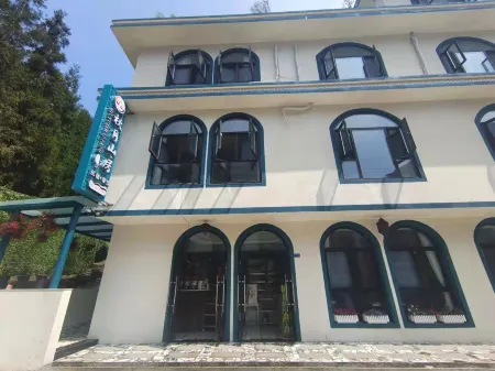 Qiuyue Mountain House B&B Отели рядом с достопримечательностью «Renji Ximu Valley»