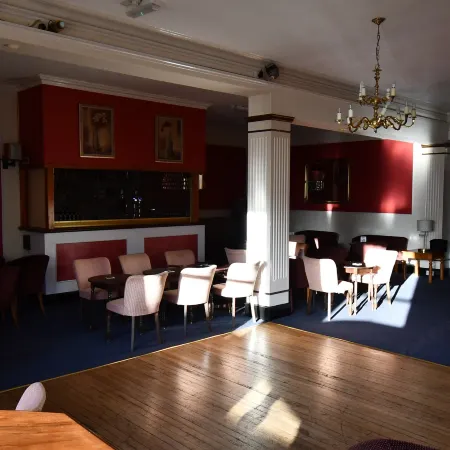 Bourne Hall Hotel