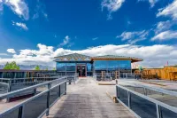 Yongze Lakeside International Hotel Hotels in Shigatse