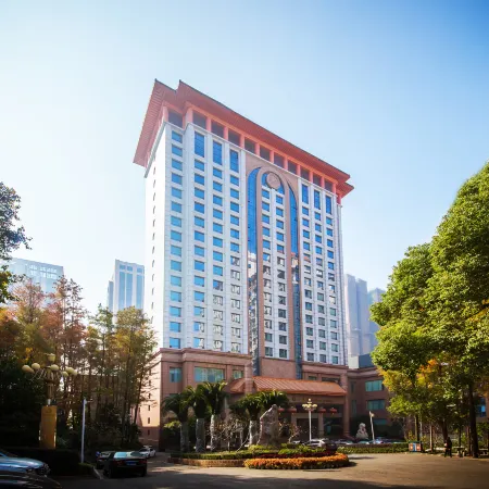 Wuhan Rongtong Zhongnan Garden Hotel Отели рядом с достопримечательностью «Храм Баотун»