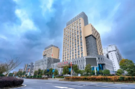 Rucheng Qianjun Grand Hotel