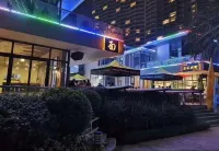 Youjianhai Holiday Apartment (Hailing Island Agile Gold Coast Branch)