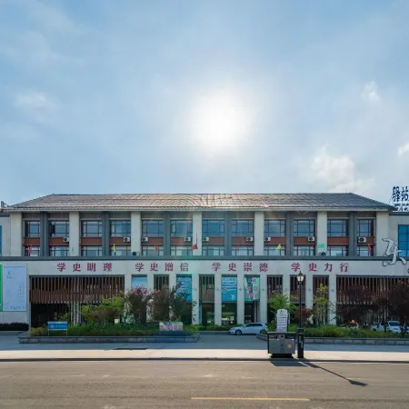 Mengcheng Station Express Hotel