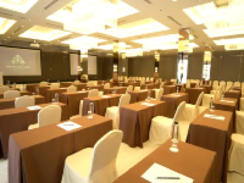 セーリー ウィアンピン ホテル メーリムのホテル