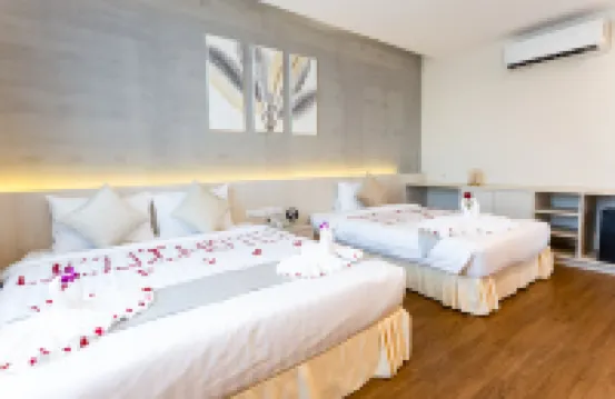 Joli Hotel