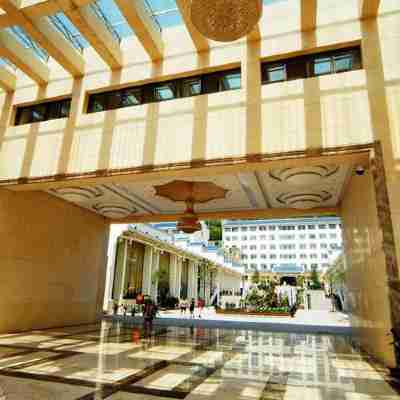 日月國際大酒店（鎮遠古城店） Hotel Exterior