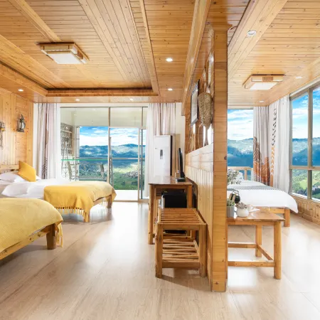 Quanjinglou Homestay (Longji Terraced Field Viewing Platform)