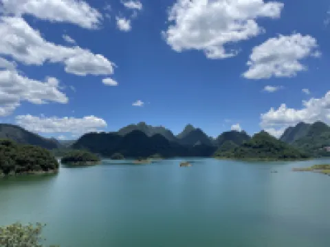 Yong ming Hotels near Peach Blossom Lake