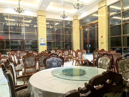 Elu Hotel (Emeishan Tourism Passenger Transport Center Branch)