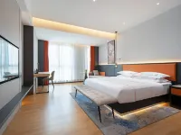 โรงแรมเซลี (ทะเลสาบอ้ายเหลียน เมืองแห่งความฝัน) โรงแรมใกล้ภูเขาหลิงเฟง