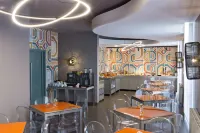 Zeus Essence Bucharest, Trademark Collection by Wyndham - Breakfast