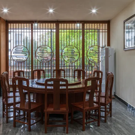 Shuizhouyuan Vacation Apartment (Guilin Lijiang Maozhou Island)