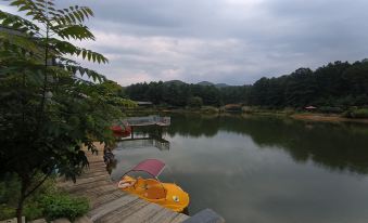 Zhuluan Ecological Park B&B