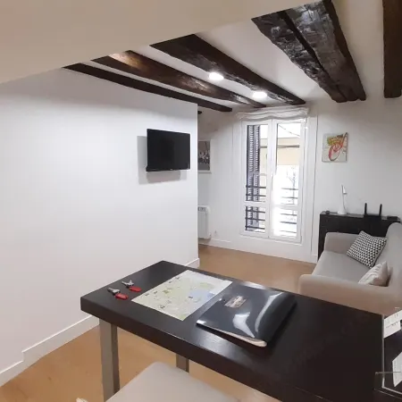 OLD TOWN NEAR THE BEACH by www.sansebastianapartments.es