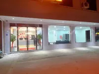 Langxi Yiju Express Hotel Hotels near Langxinan Railway Station