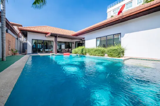 Majestic 3BDR pool villa Mayfair