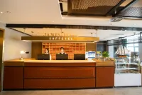 James Joyce Coffetel (Guangyuan Totem Square)