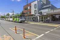 Queensview168 Apartments Moonee Ponds Hotels near Fairbairn Park