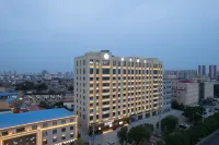 Manxin Hotel Cangzhou Huanghua Municipal Government - parking