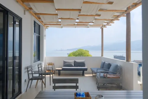 Ocean VIP Guest  & coffee