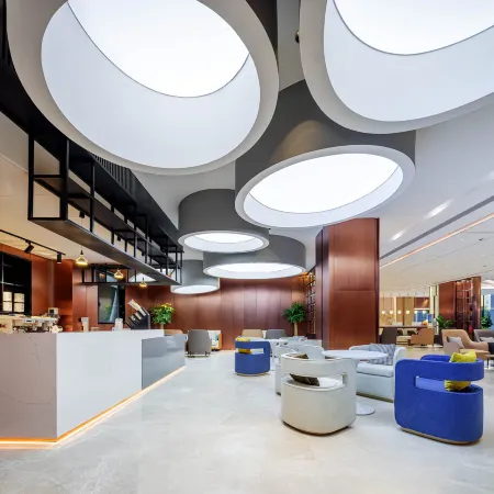 Translated into Longze Huili Hotel International