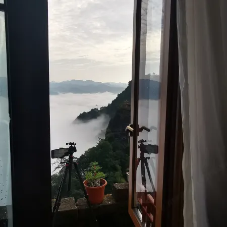 Changshenglou Hostel