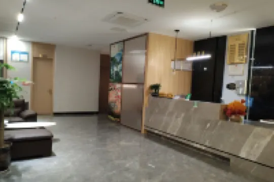 Sunshine Business Hotel (Shihua Road West Section 2)