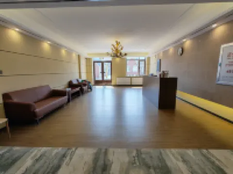 Shibazhan Ewenki Ethnic Township Tourism Service Reception Center C Building