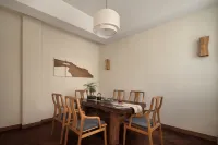 Far Hil Reflectsnow Hotel