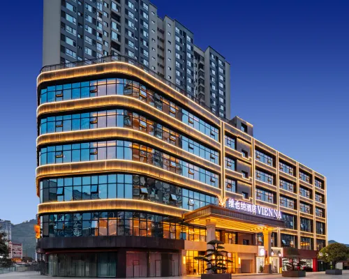 Roomz Vienna along the river county government shop Hotels in Yanhe