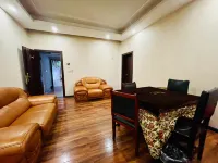 Jianshi Longxi Business Hotel