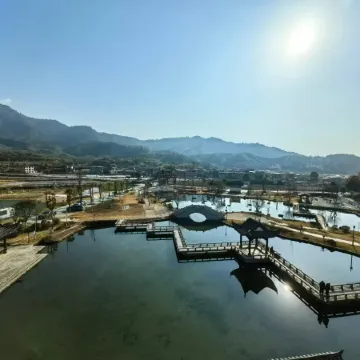 Longquan Chinese Inn Homestay