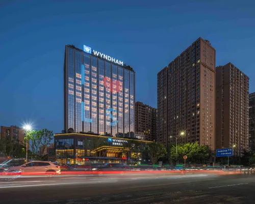 Wyndham Leshan Huatai Ξενοδοχεία στην πόλη Λισάν
