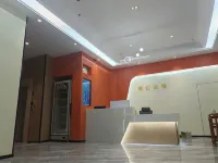 潮悅美棲飯店 - 停車場