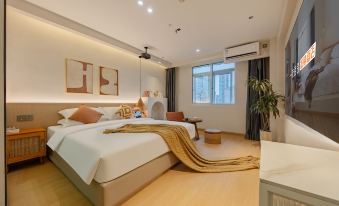 Lily Smart Hotel (Hefei 1912 Bar Street)