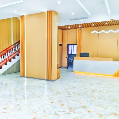 Yunqi Zhaoxing Holiday Inn (Zhaoxing Dong Village Branch)