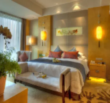 Felton Grand Hotel Hotels near Wenjiang