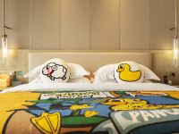 赤峰斯维登度假酒店 - 小黄鸭亲子套房