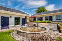 Grassland Star Vocation Hotel