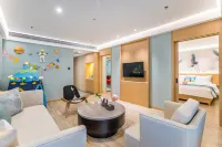 Chengde Tianbao Holiday Hotel