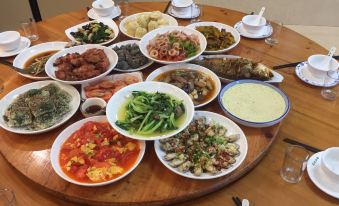 A wide selection of dishes is available for you to choose from at home for the first time at Shengsi wolfberry island on the island to the fisherman's family