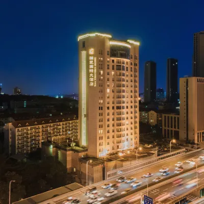 Xiongchu International Hotel Hotels near Hubei Vocational College of Art