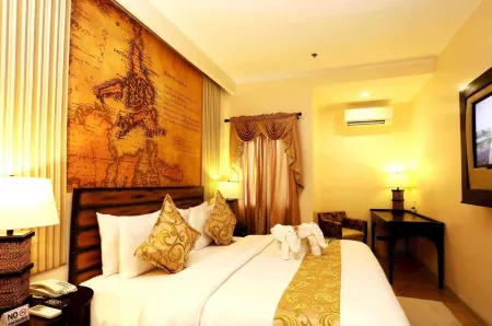 Palm Grass Hotel Отели рядом с достопримечательностью «Amalfi at City di Mare by Filinvest»