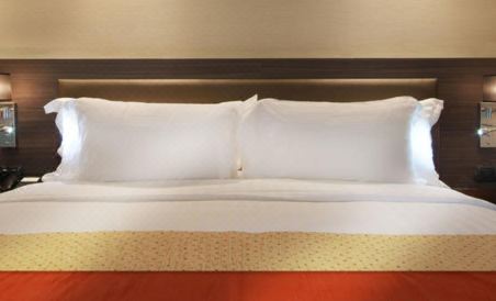 Amora NeoLuxe Suites Hotel - Housity