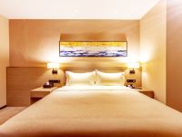 潮漫酒店(北京平谷千里马环岛店) - 品质欣选大床房